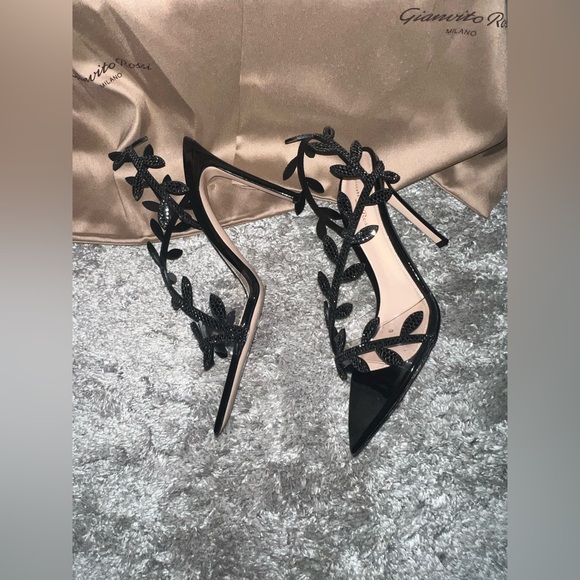 Gianvitto Rossi Flavia Crystal Leaf Heels - Picture 4 of 11